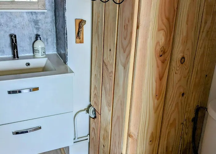 アパート Anthemis フロンティニャン