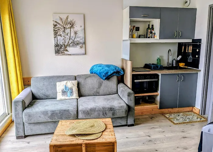 アパート Anthemis フロンティニャン